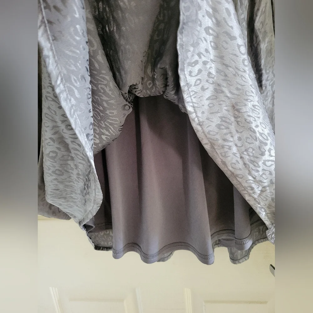 ✨️HP✨️Sage The Label | Anthro | NWT Wild Thoughts Silver Jacquard Leopard Dress - Picture 10 of 16